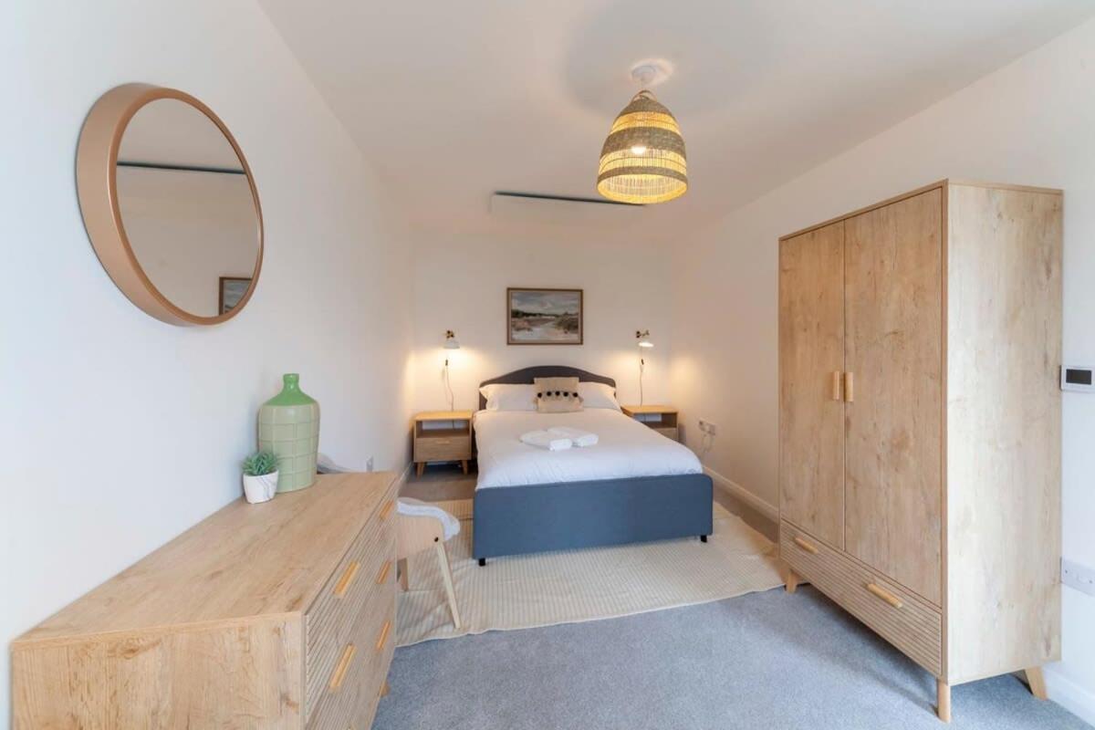 Contemporary 1 Bedroom Apartment In Ashford Ashford  Eksteriør billede