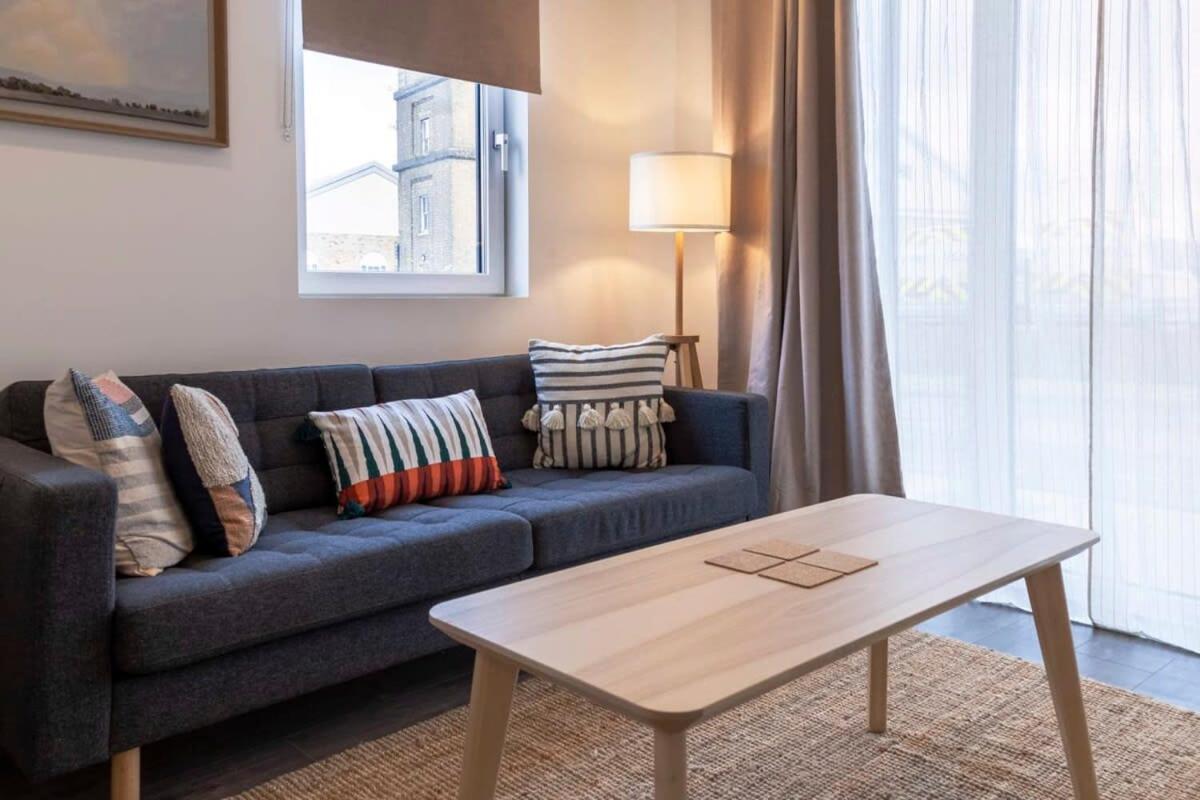 Contemporary 1 Bedroom Apartment In Ashford Ashford  Eksteriør billede